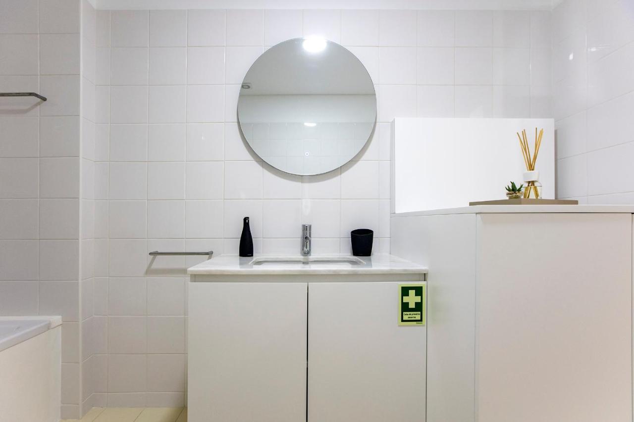Superb 1Br Flat W/ Garden, Ac & Free Parking By Lovelystay Porto Exterior foto